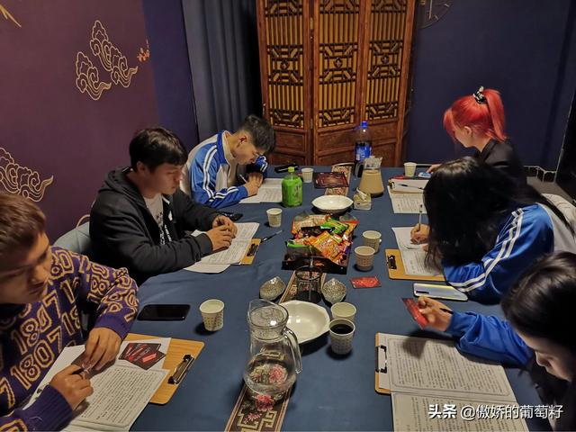 剧本杀隐藏着灰色产业（剧本杀存在着的行业乱象）-繁星副业