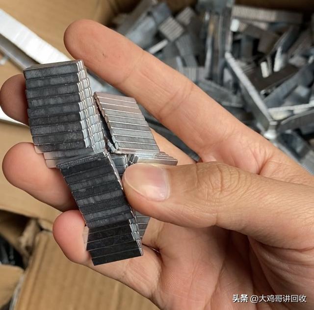 冷门生意才好做，靠回收强磁挣钱-繁星副业